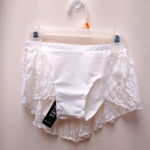 Elegant off white dance/ costume Brief medium child